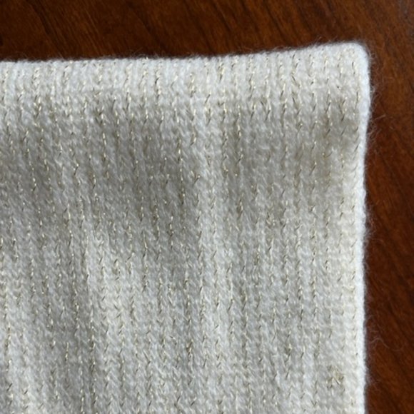 Scarf - Cejon Ivory with Gold Thread - Picture 4 of 5